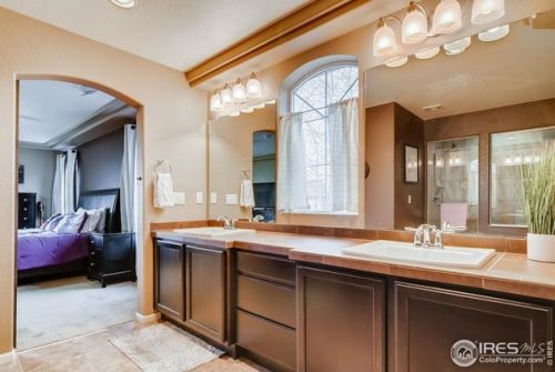 5055 Ridgewood Dr, Loveland CO 80534-4112 exterior