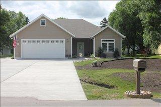 425 Goodwin Ave, Thompson, ND 58278-4104