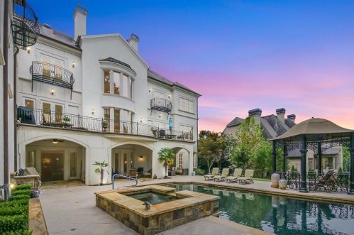 5480 Claire Rose Ln, Atlanta, GA 30327-4847