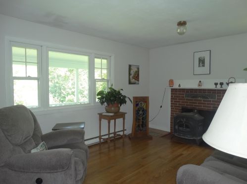 77 Holman Rd, Fitzwilliam, NH 03447-3402