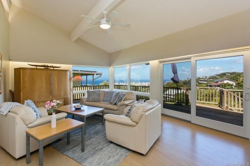 2212 Halekoa Dr, Honolulu, HI 96821-1036
