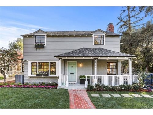 1236 New York Dr, Altadena, CA 91001-3160