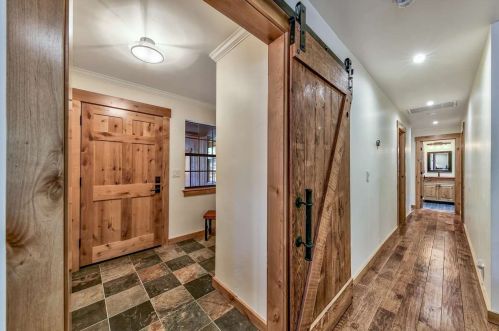 15756 Kent Dr, Truckee, CA 96161-1200