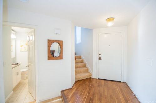 18225 Hampton Ct, Santa Ana, CA 92708-5862