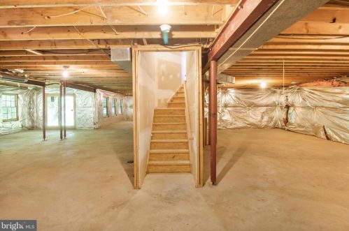 15302 Sweetridge Rd, Silver Spring MD 20905-3804 exterior