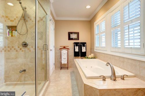 305 Ellsworth Dr, Silver Spring MD 20910-4301 exterior