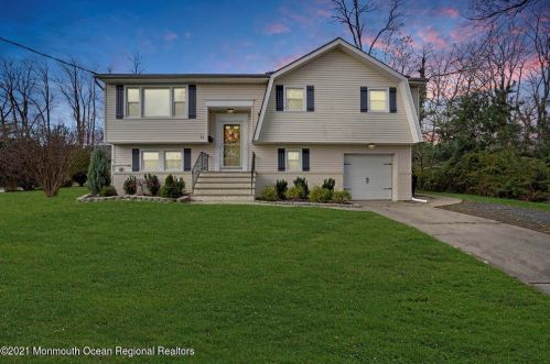 46 Walnut Ave, Tinton Falls NJ 07701-6146 exterior