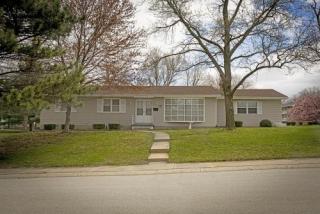 3118 Holly Dr, Decatur, IL 62526-2343