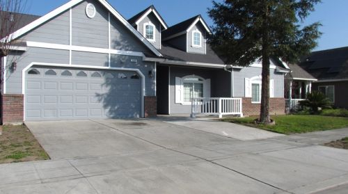 394 Beech Ave, Navelencia, CA 93654-7010