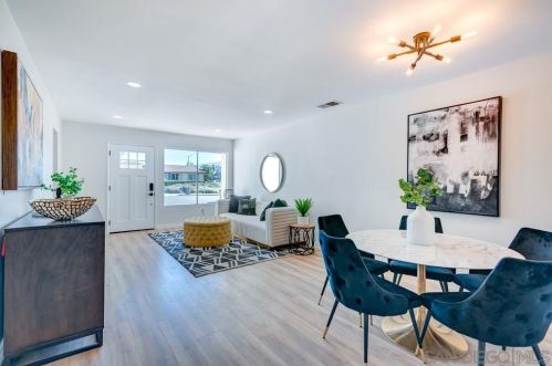 4706 Westridge Dr, Oceanside, CA 92056-3002