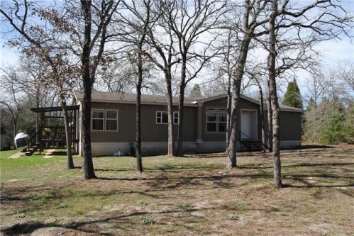 122 Twin Oaks Rd, Webberville, TX 78621-5051