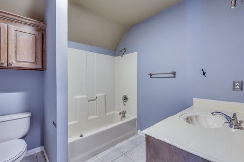 2859 Fairway Dr, Cedar Hill TX 75104-8288 exterior