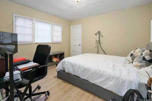 611 Broadway, Anaheim CA  92805-4101 exterior