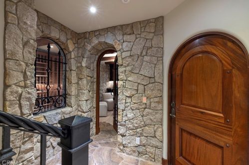 74 Golden Eagle, Irvine CA  92603-0309 exterior