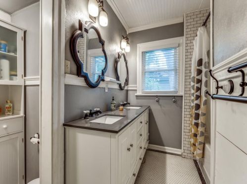 2324 Lotus Ave, Fort Worth TX  76111-1645 exterior