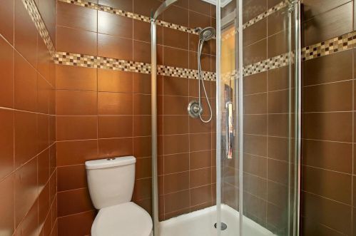 1078 Cliff View Ln, Carol Stream IL  60188-4633 exterior