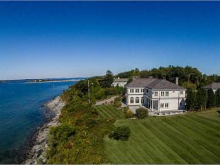 137 High Hill Rd, Tiverton, RI 02878-5005
