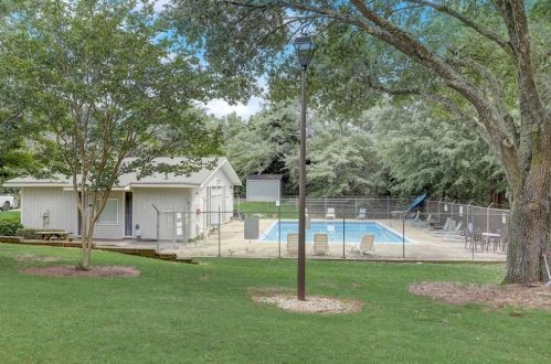 1464 Pine Log Rd, Conyers GA  30012-4763 exterior