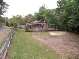 120 Coys Cove Ln, Gainesboro, TN 38562-5763