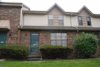 106 Stornoway Dr, Columbus OH  43213-2102 exterior