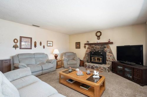 1429 Gerlar Ln, Ramona, CA 92065-2631
