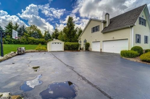 1 Riversedge Ter, Flemington, NJ 08822-5776