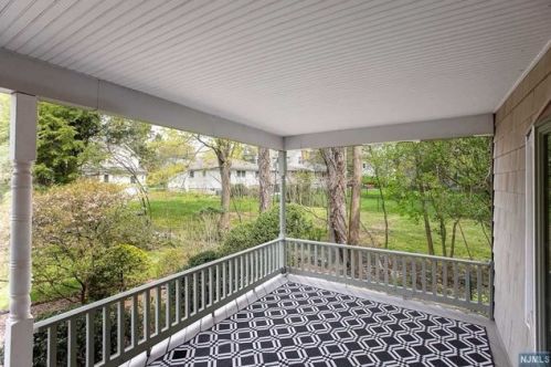 191 Park Ave, Allendale, NJ 07401-1908