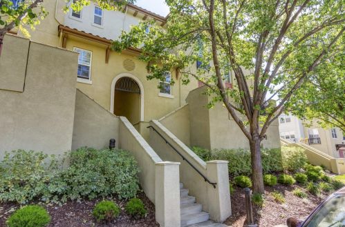 19 Picasso Ct, Concord, CA 94523-4266