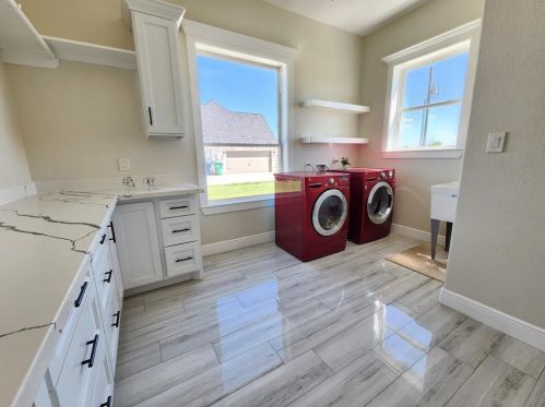 526 Angus Trl, Angleton TX 77515-9833 exterior