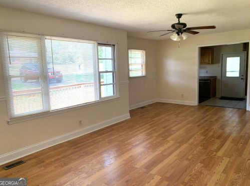 369 Skyline Dr, Toccoa, GA 30577-3849