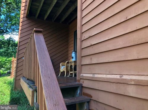 66 Tecumseh Trl, Hedgesville WV  25427-3857 exterior