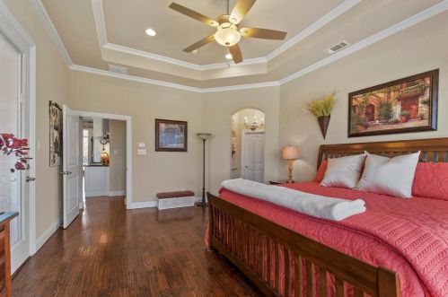 7662 Ben Day Murrin Rd, Fort Worth TX  76126-9384 exterior
