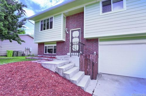 2143 Romney Ave, Fort Collins, CO 80526-1208