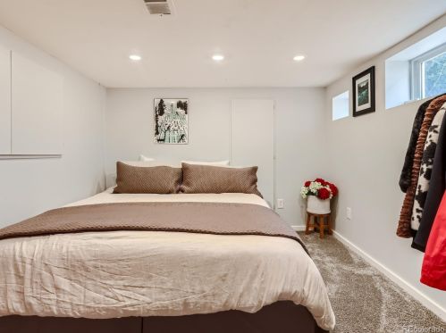 1951 Downing St, Denver CO 80210-4126 exterior