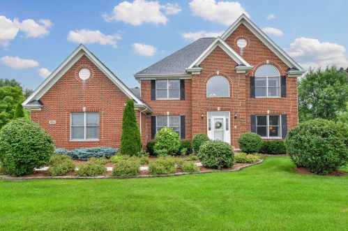 11523 Kristi Dr, Plainfield, IL 60585-7561