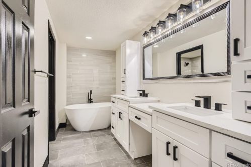 8526 Mineral Cir, Englewood CO 80112-2748 exterior