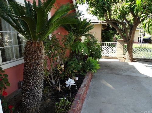 1247 Groton St, Anaheim CA  92801-1543 exterior