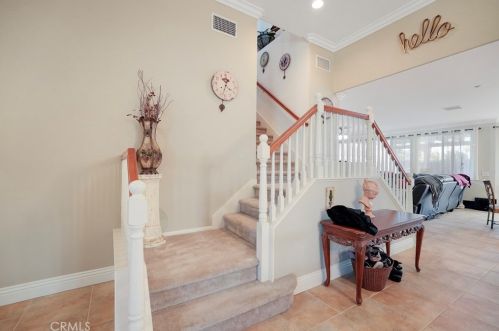 11364 Pondhurst Way, Riverside CA  92505-3471 exterior