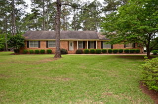 2015 Old Dominion Dr, Albany, GA 31721-2807