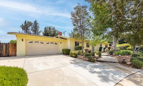 427 Sherwood St, Redlands, CA 92373-5714