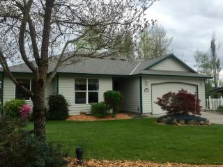 28818 Powell Valley Rd, Damascus OR  97080 exterior