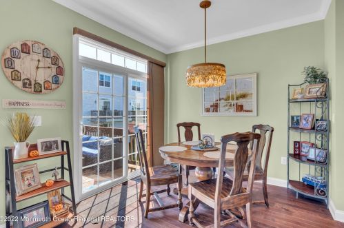 333 Princeton Ct, Tinton Falls NJ  07702-4058 exterior