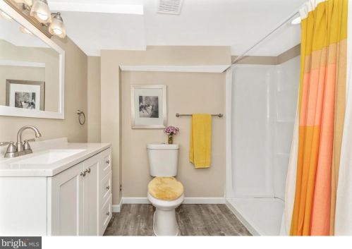 6819 Vale Summit Ln, Middletown MD  21769-6637 exterior