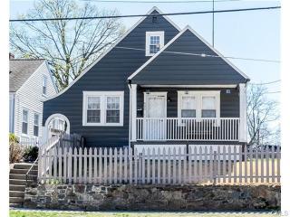405 Villa Ave, Fairfield, CT 06825-1959