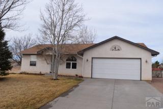 247 Wiggins Dr, Pueblo CO  81007-1615 exterior