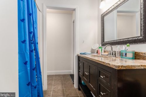 251 Cropp Rd, Fredericksburg VA  22406-4015 exterior