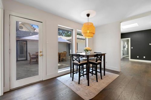 7305 Crofton Dr, Dallas TX  75231-4807 exterior