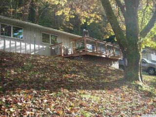 3796 Spring St, Salem OR  97302-6064 exterior