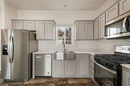 5826 Black Olive Dr, Paradise CA 95969-4900 exterior