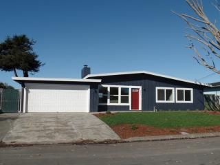 2515 Wyatt Ln, Arcata, CA 95521-5031
